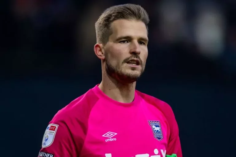 0_Ipswich-Town-v-Coventry-City-EFL-Sky-Bet-Championship-Football-Portman-Road-Ipswich-UK-02-Dec