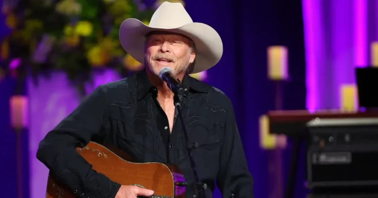 alan-jackson-to-record-new-album-as-country-star-battles-nerve-disorder-2-1678478868431