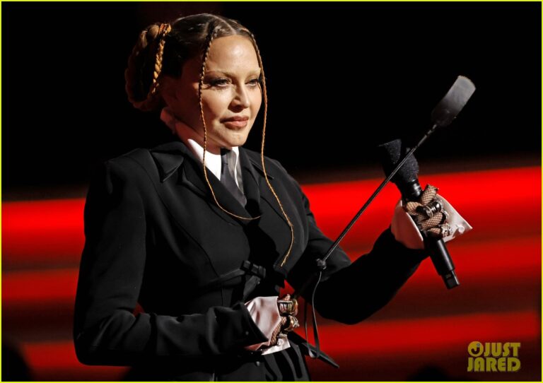 madonna-grammys-2023-05